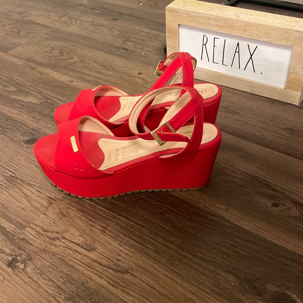 Red heels 👠 size 8